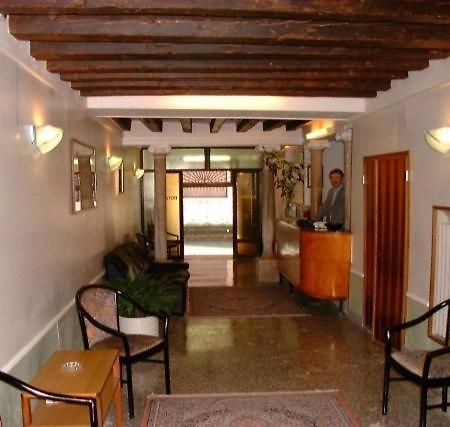 Hotel Caneva Venezia Esterno foto