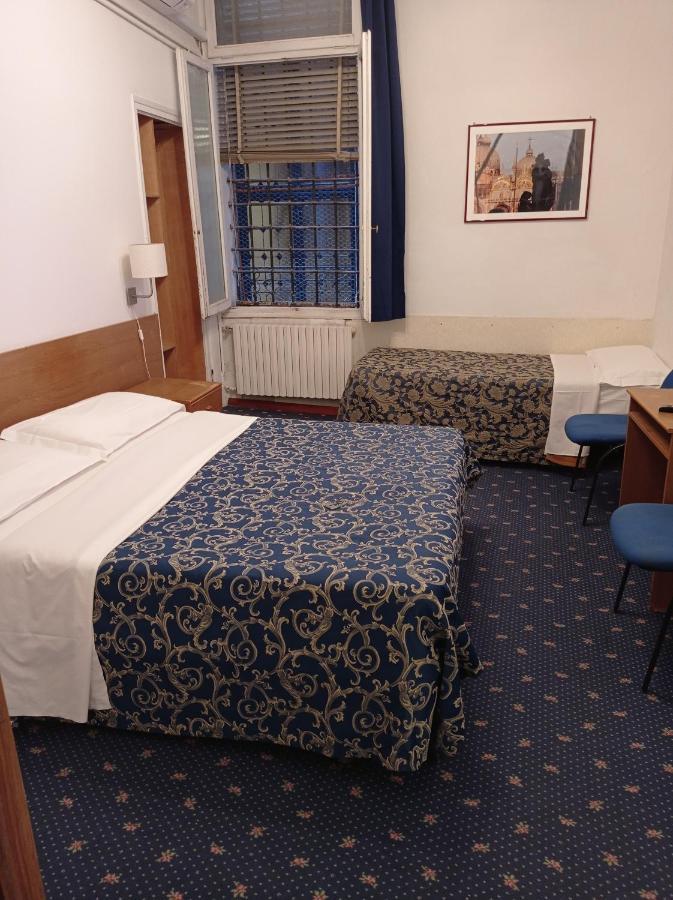 Hotel Caneva Venezia Esterno foto